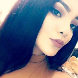 Meet your Posher, Sulema